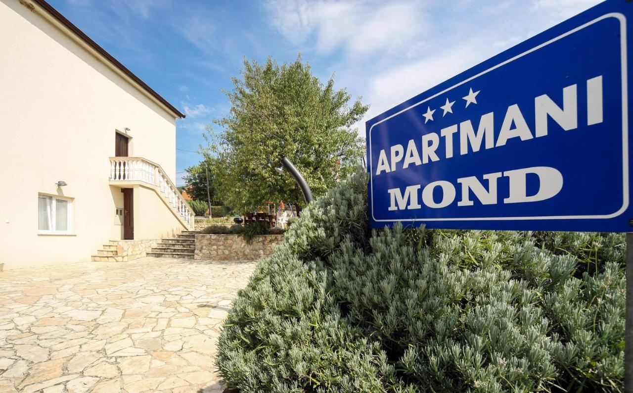 Apartments Mond Gornji Karin Kültér fotó