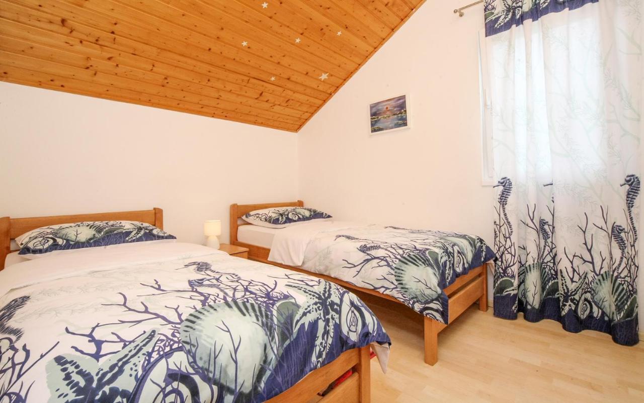 Apartments Mond Gornji Karin Kültér fotó